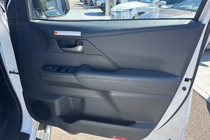 2025 Toyota Hilux SR5 GUN226R 4X4 Dual Range Glacier White