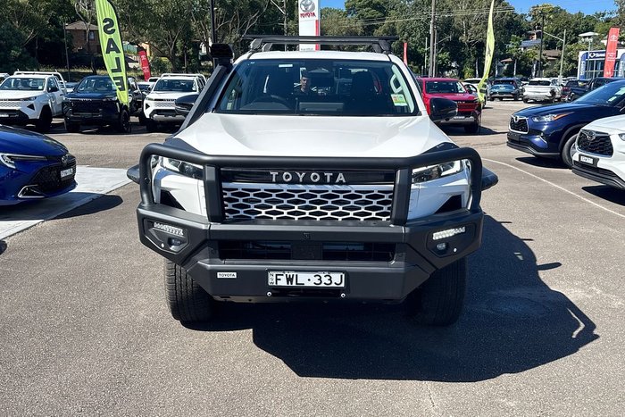 2025 Toyota Hilux SR5 GUN226R 4X4 Dual Range Glacier White