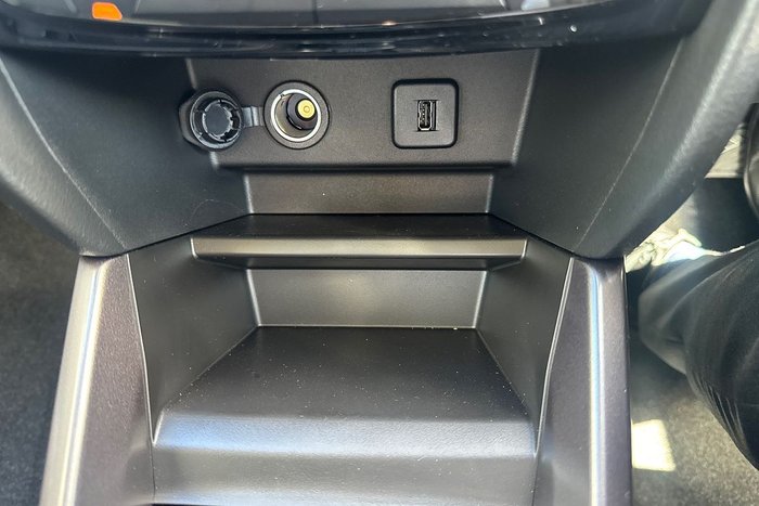 2026 Suzuki Vitara Turbo Hybrid LY Series II Arctic White (26U)