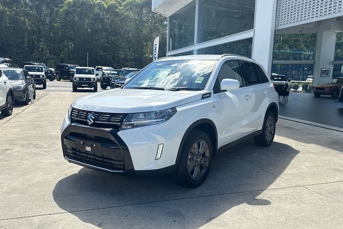 2026 Suzuki Vitara Turbo Hybrid LY Series II Arctic White (26U)