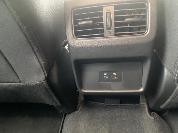 2025 Nissan X-TRAIL ST