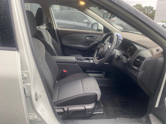 2025 Nissan X-TRAIL ST