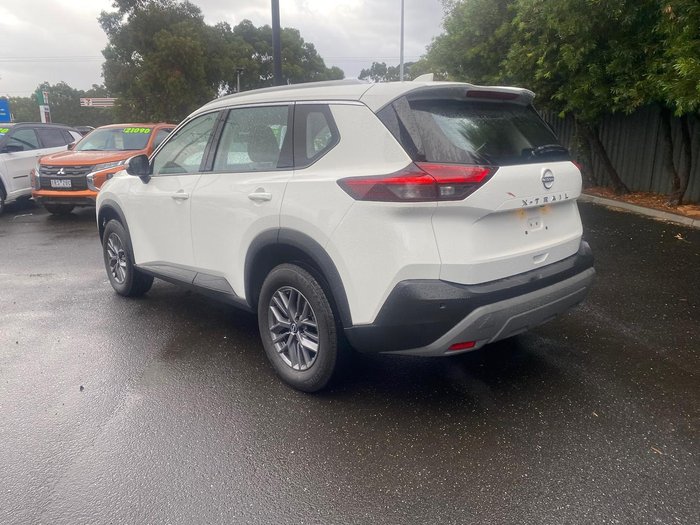 2025 Nissan X-TRAIL ST