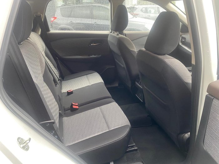 2025 Nissan X-TRAIL ST