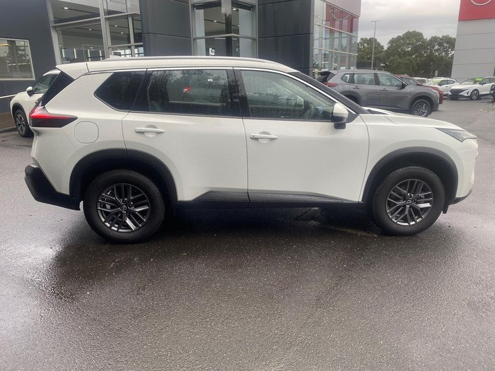 2025 Nissan X-TRAIL ST