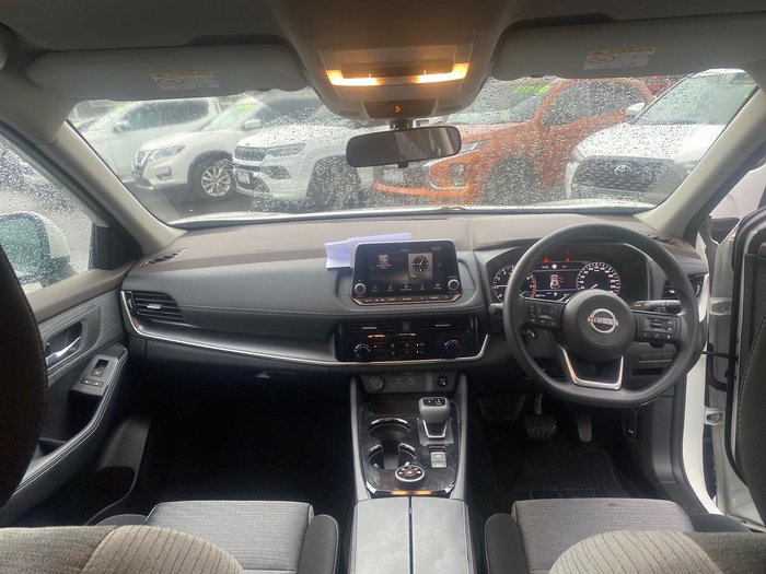 2025 Nissan X-TRAIL ST