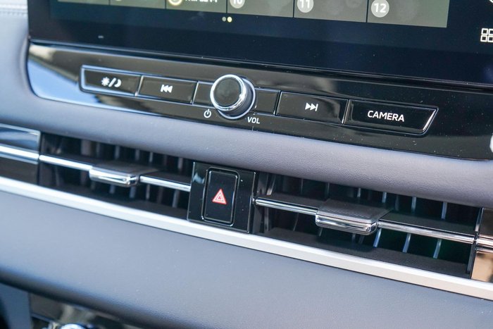 2025 Mitsubishi Outlander LS