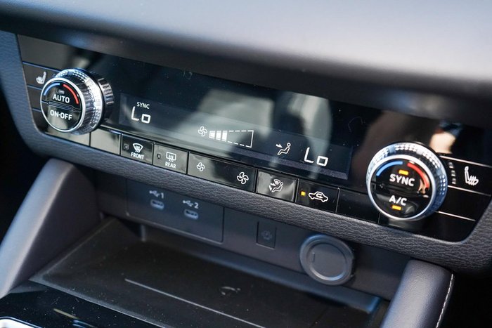2025 Mitsubishi Outlander LS