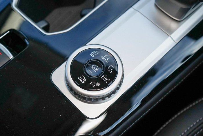2025 Mitsubishi Outlander LS