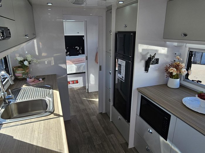 2026 NEWGEN Caravans Ngc 24' Rear Club Layout - Was $90,480 Now $85,990