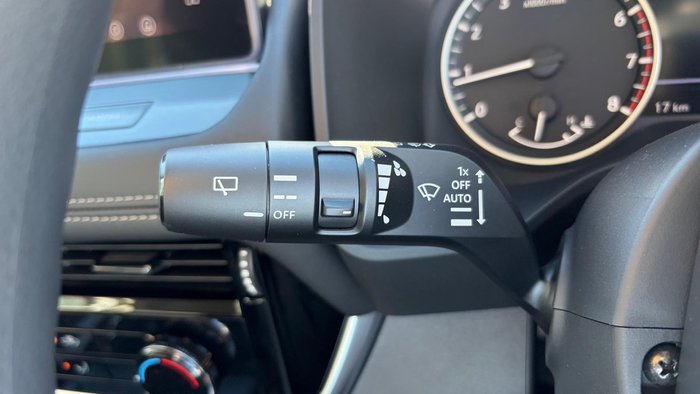 2025 Nissan X-TRAIL ST