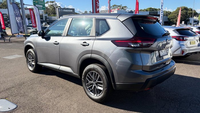 2025 Nissan X-TRAIL ST