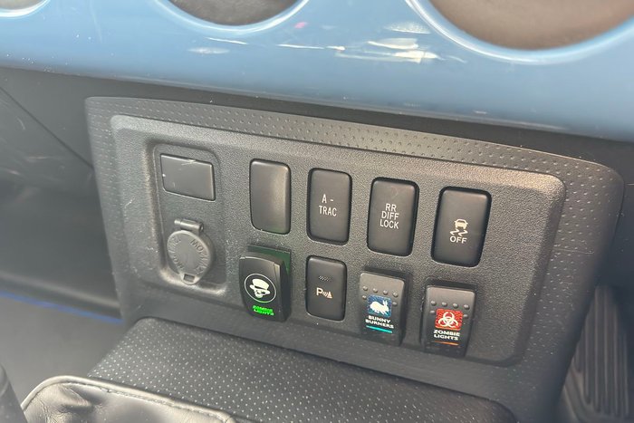 2012 Toyota FJ Cruiser GSJ15R 4X4 Dual Range Military Blue + White Roof