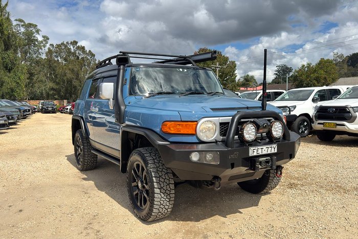 2012 Toyota FJ Cruiser GSJ15R 4X4 Dual Range Military Blue + White Roof