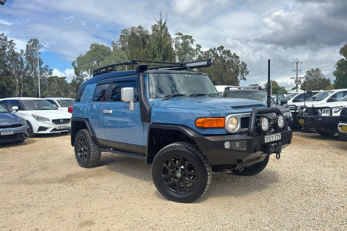2012 Toyota FJ Cruiser GSJ15R 4X4 Dual Range Military Blue + White Roof