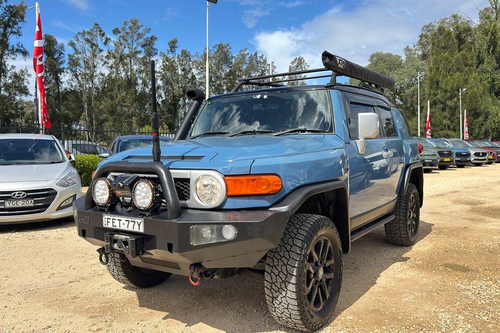 2012 Toyota FJ Cruiser GSJ15R 4X4 Dual Range Military Blue + White Roof