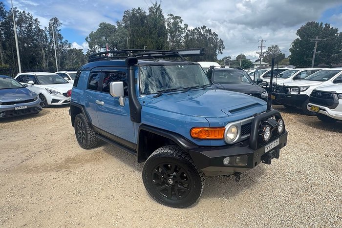 2012 Toyota FJ Cruiser GSJ15R 4X4 Dual Range Military Blue + White Roof