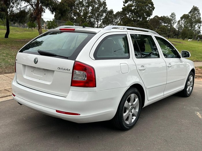 2010 SKODA Octavia