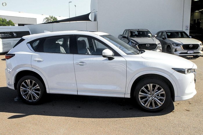 2026 Mazda CX-5 G25 Akera