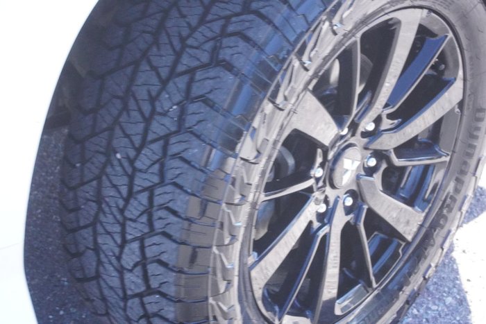 2019 Mitsubishi Pajero Sport Black Edition