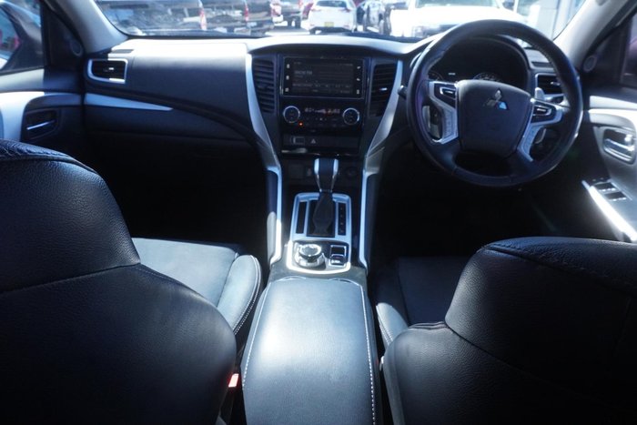 2019 Mitsubishi Pajero Sport Black Edition