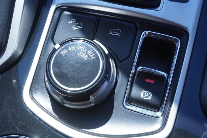 2019 Mitsubishi Pajero Sport Black Edition