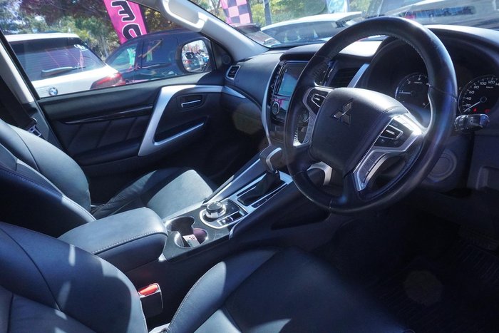 2019 Mitsubishi Pajero Sport Black Edition