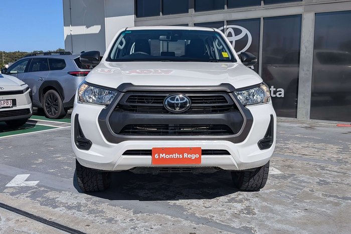 2023 Toyota Hilux SR