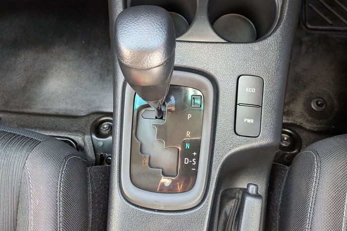 2023 Toyota Hilux SR
