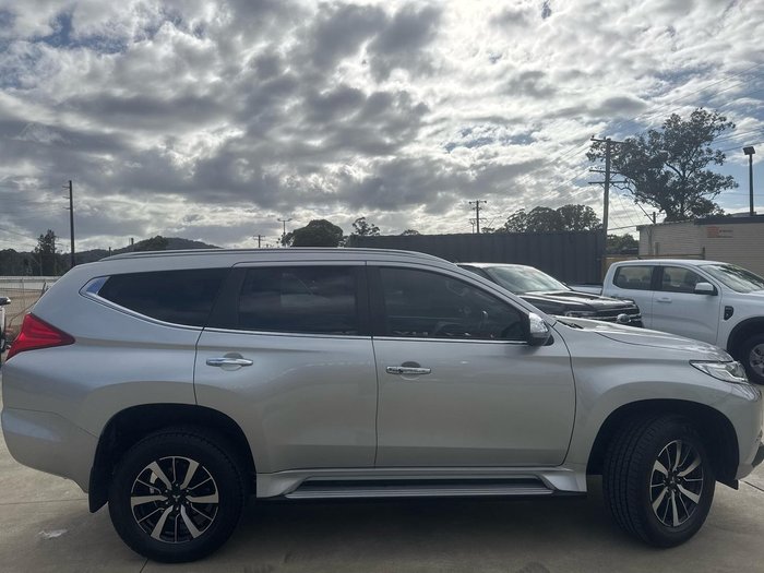 2017 Mitsubishi Pajero Sport GLS