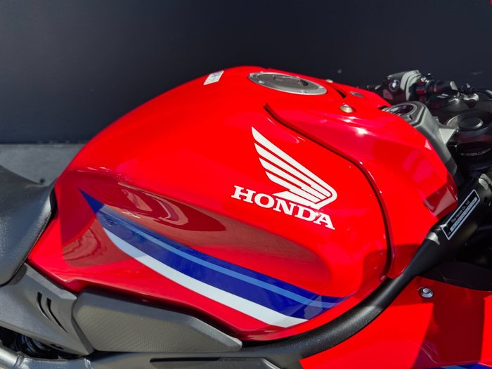 2026 Honda CBR650RAC R