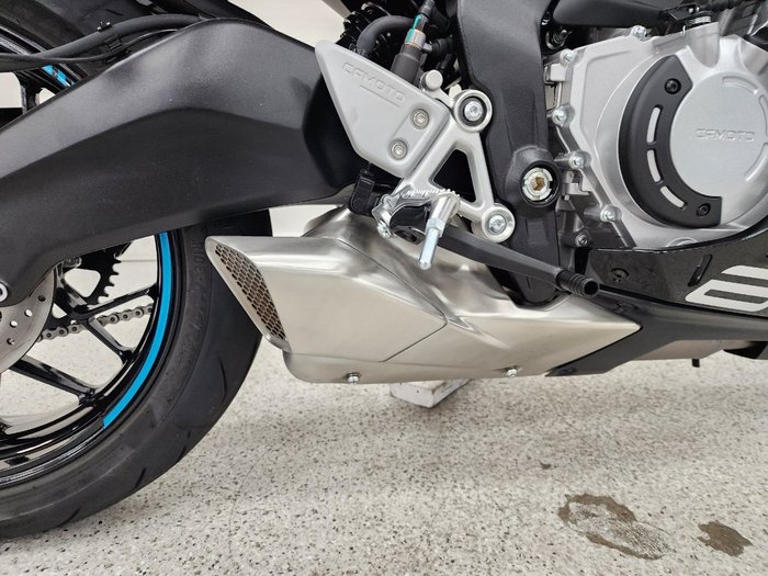 2025 CFMOTO 2025 CF Moto 675CC 675SR-R ABS Road NEBULA BLACK