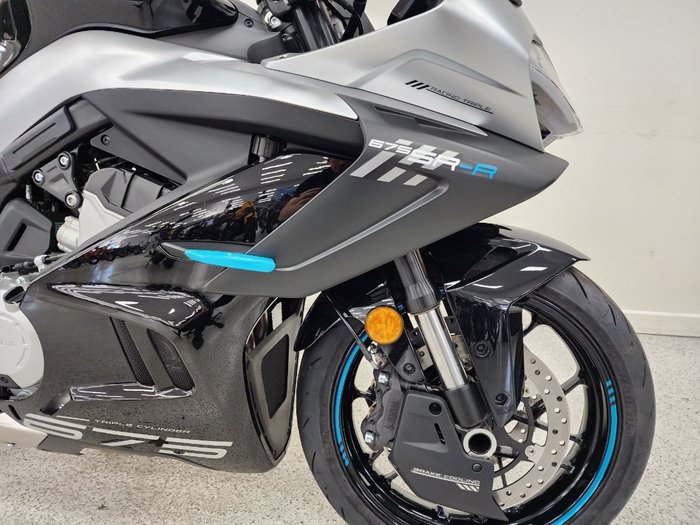 2025 CFMOTO 2025 CF Moto 675CC 675SR-R ABS Road NEBULA BLACK