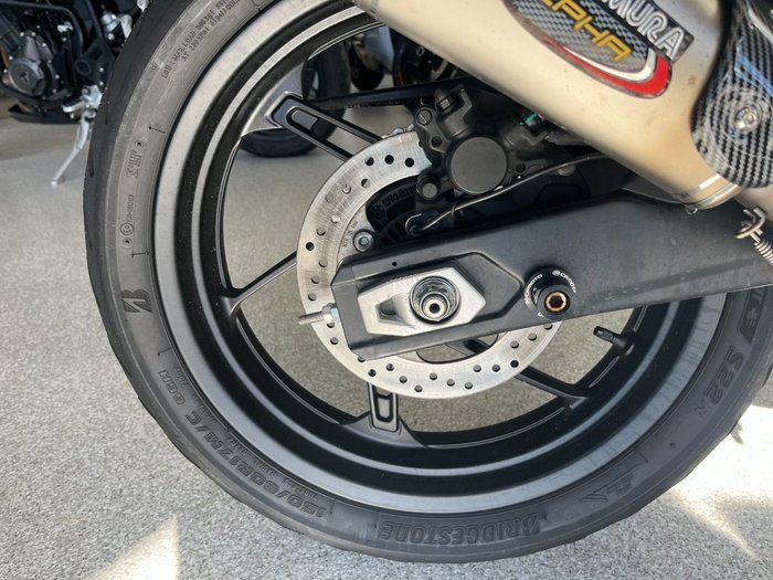 2023 CFMOTO 2023 CFMOTO 450NK NEBULA WHITE