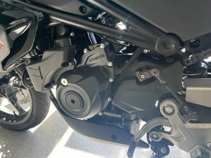 2023 CFMOTO 2023 CFMOTO 450NK NEBULA WHITE