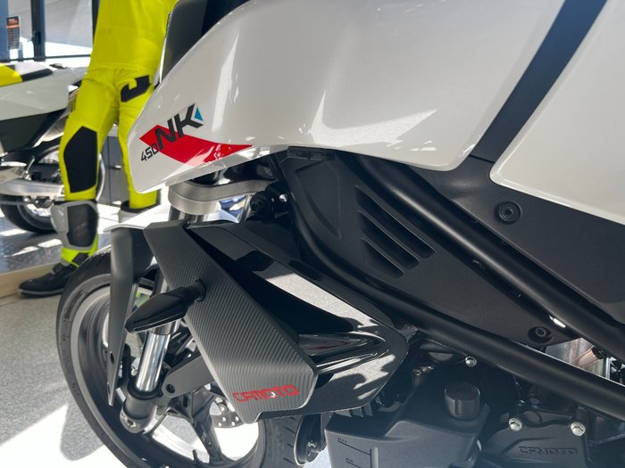 2023 CFMOTO 2023 CFMOTO 450NK NEBULA WHITE