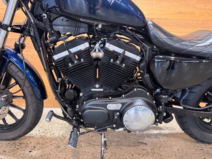 2013 HARLEY-DAVIDSON XL883 IRON 883