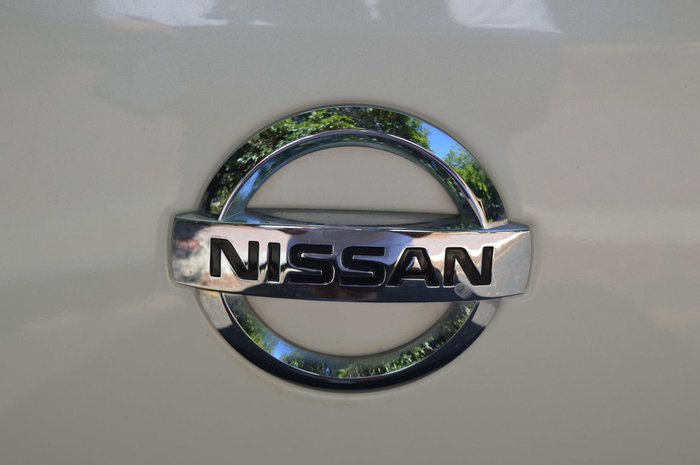 2021 Nissan Navara ST-X D23 MY21.5 4X4 Dual Range Solid White