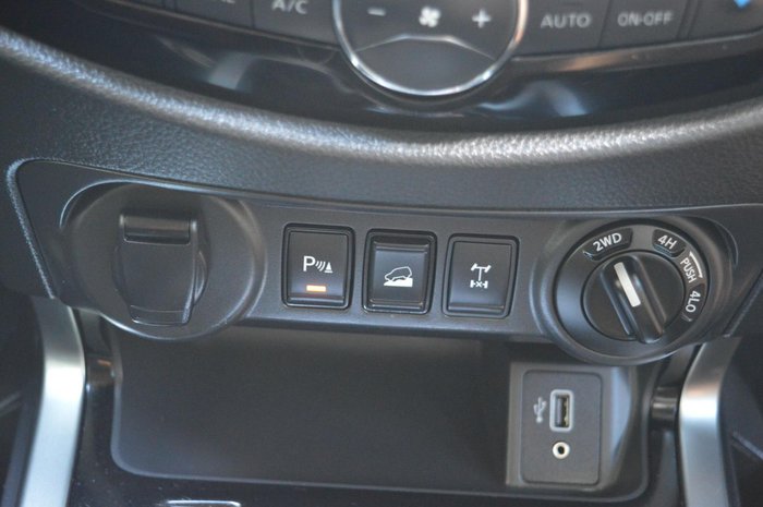 2021 Nissan Navara ST-X D23 MY21.5 4X4 Dual Range Solid White