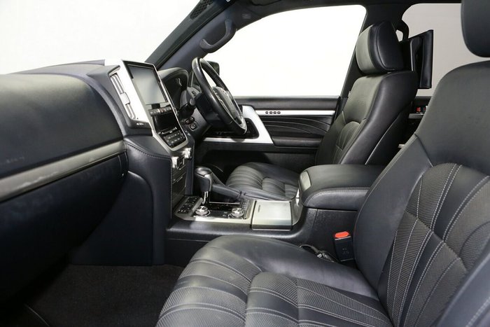 2020 Toyota Landcruiser Sahara Horizon