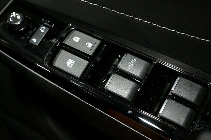 2025 Isuzu MU-X LS-T