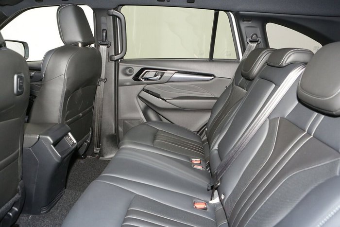 2025 Isuzu MU-X LS-T