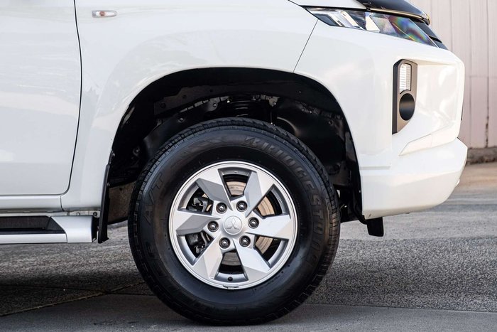 2021 Mitsubishi Triton GLX+