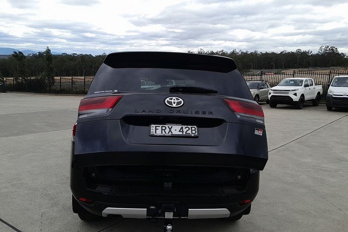 2025 Toyota Landcruiser GR Sport