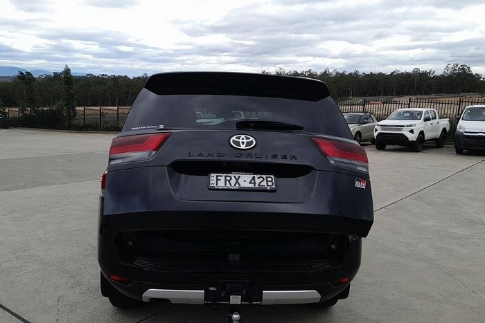 2025 Toyota Landcruiser GR Sport