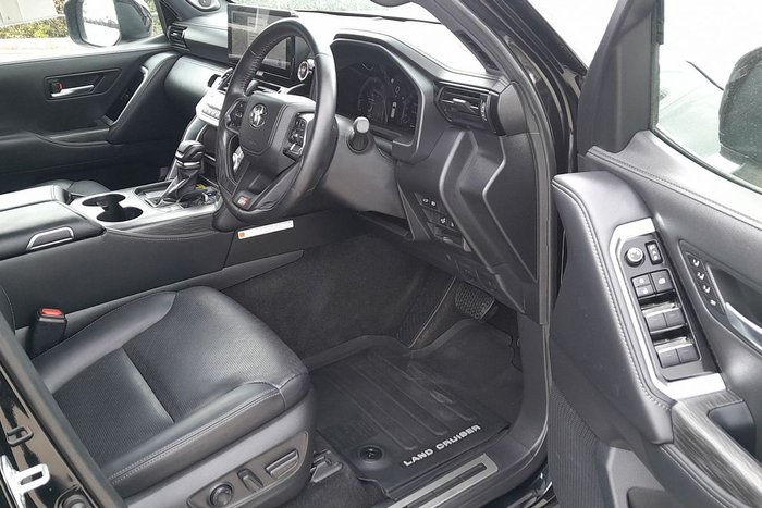 2025 Toyota Landcruiser GR Sport