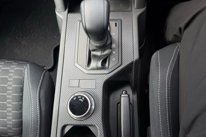 2025 Mitsubishi Triton GLX+