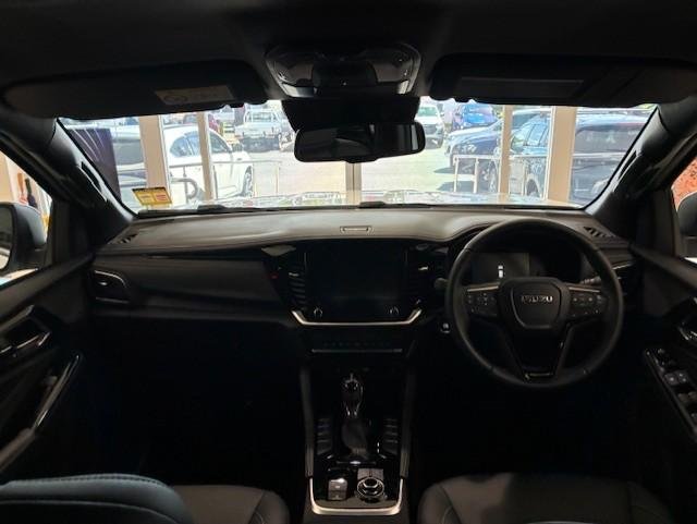 2025 Isuzu MU-X LS-T