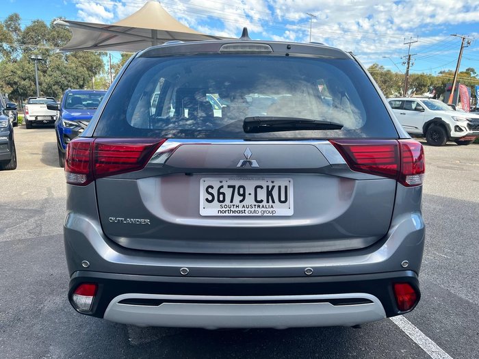 2021 Mitsubishi Outlander ES