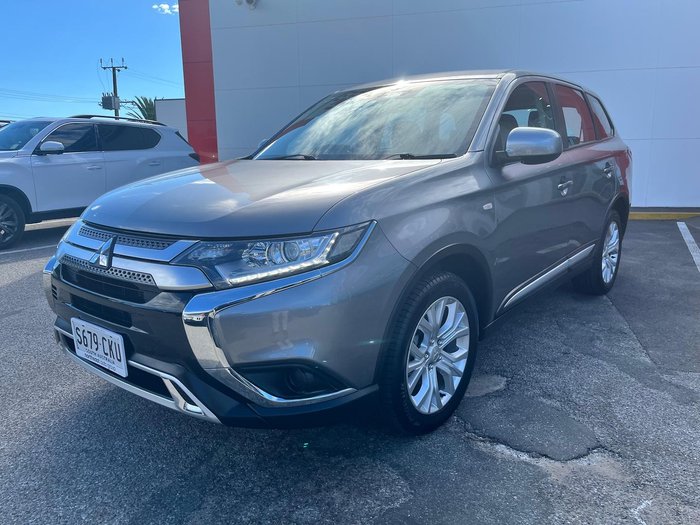 2021 Mitsubishi Outlander ES